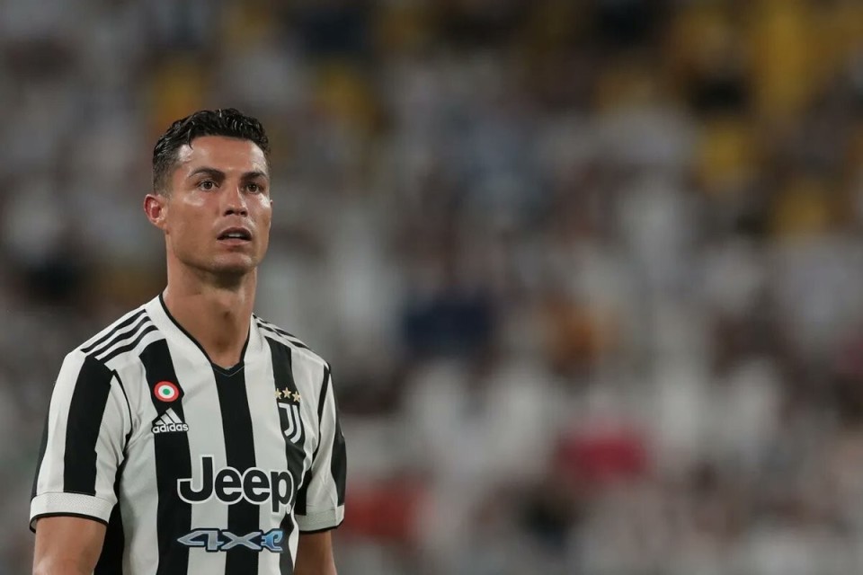 关于尤文如愿取胜巴塞罗那，C罗气势如虹的信息