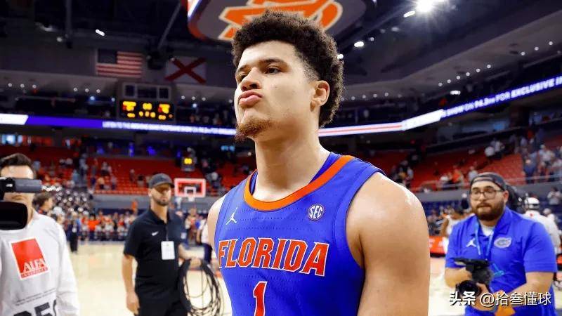 爵士新秀突破发挥，助球队取胜