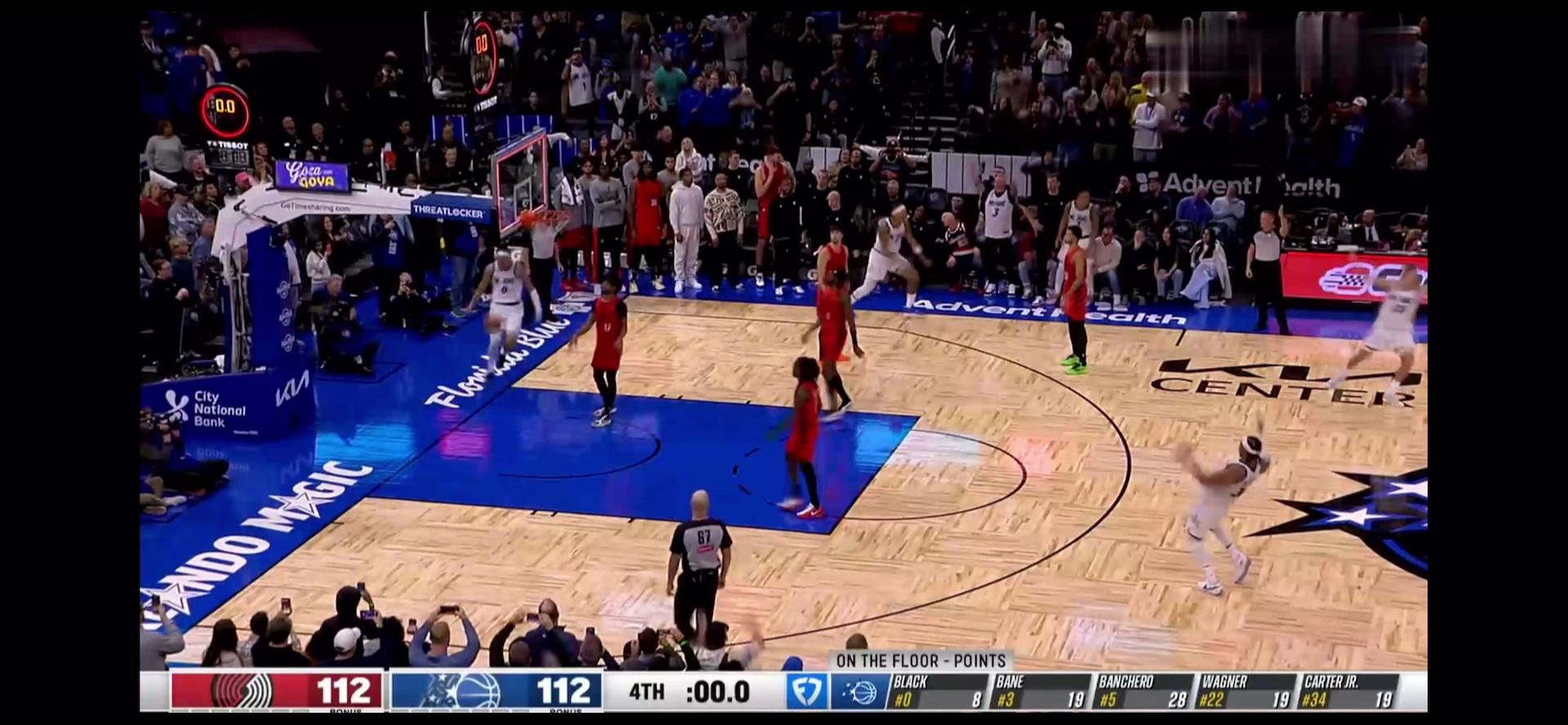 快船客场绝杀魔术,士气高昂展现团队力量的简单介绍 快船客场绝杀魔术,士气高昂展现团队力量的简单介绍