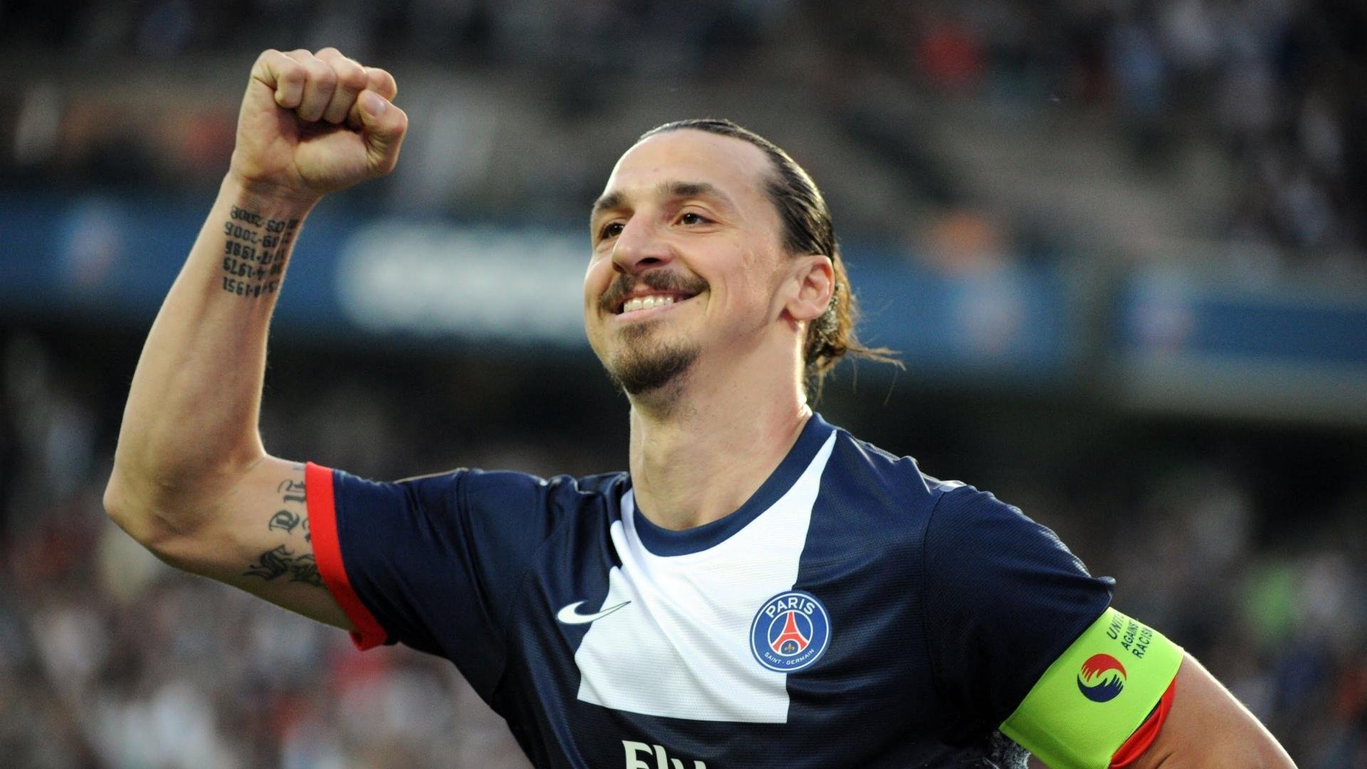 赛道与球场的双重奏,当F1争冠悬念遇上广厦末节奇迹